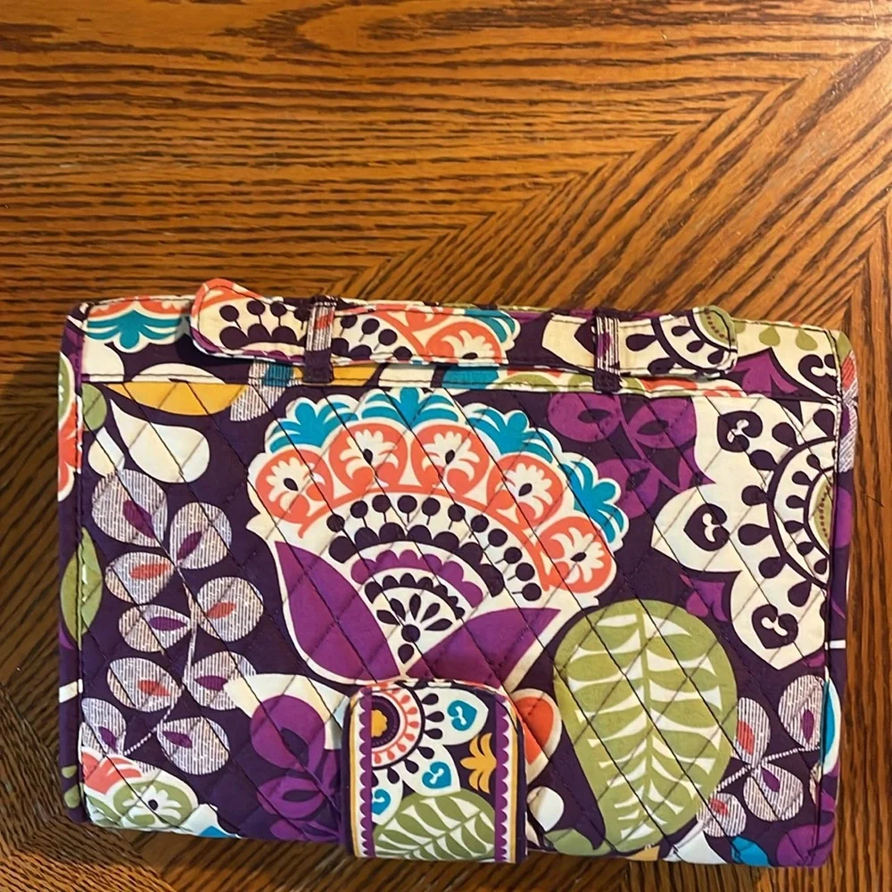 Vera Bradley changing pad-retired pattern plum crazy NWOT, never used